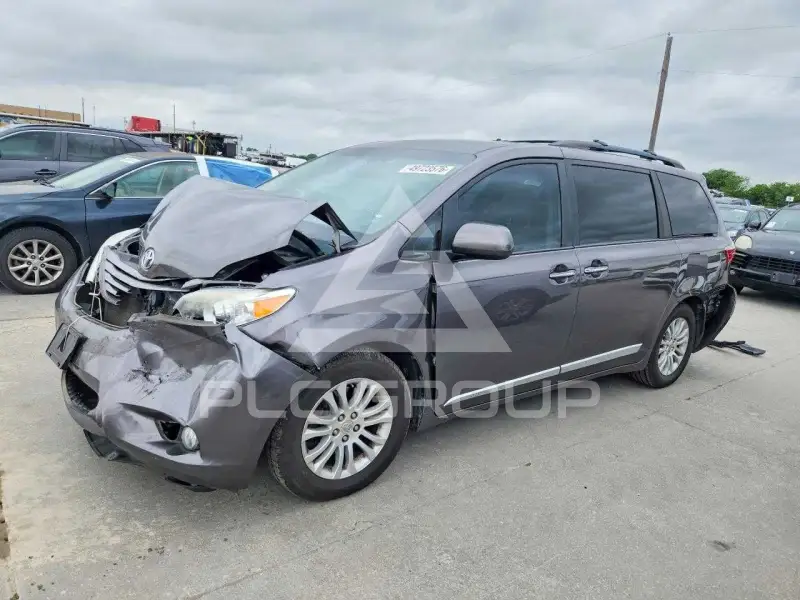 2015 Toyota SIENNA фото
