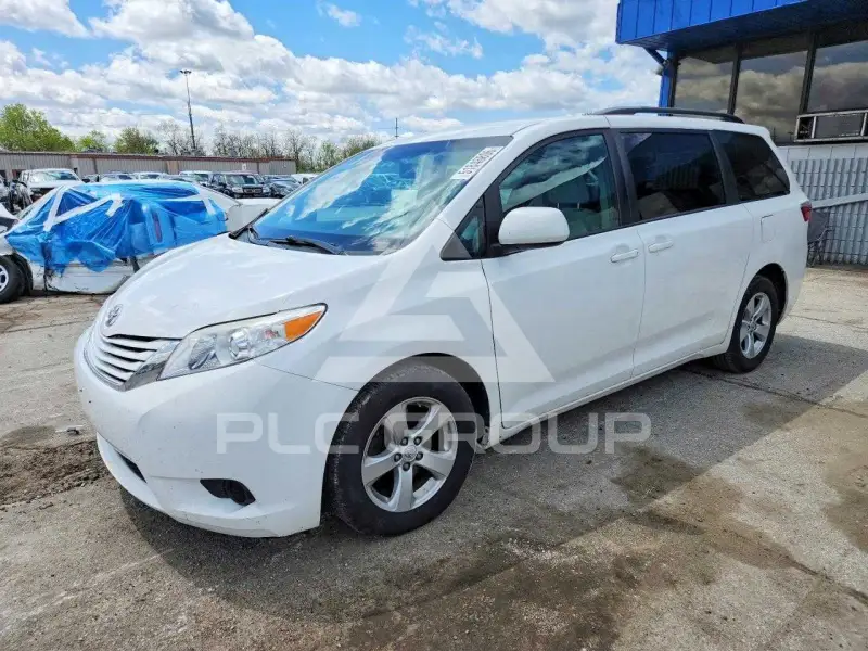 2015 Toyota SIENNA фото