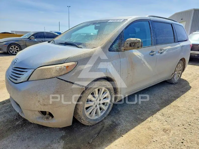 2015 Toyota SIENNA фото