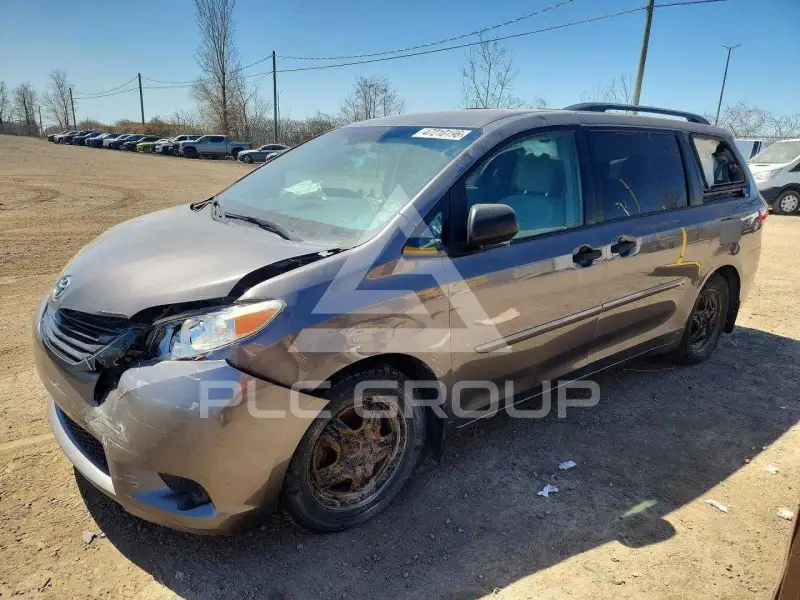 2015 Toyota SIENNA фото