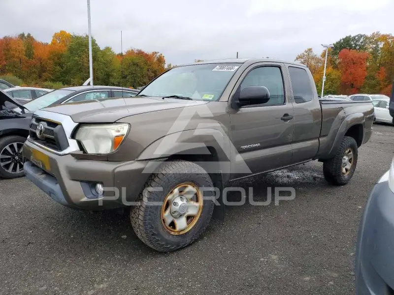 2015 Toyota TACOMA photo