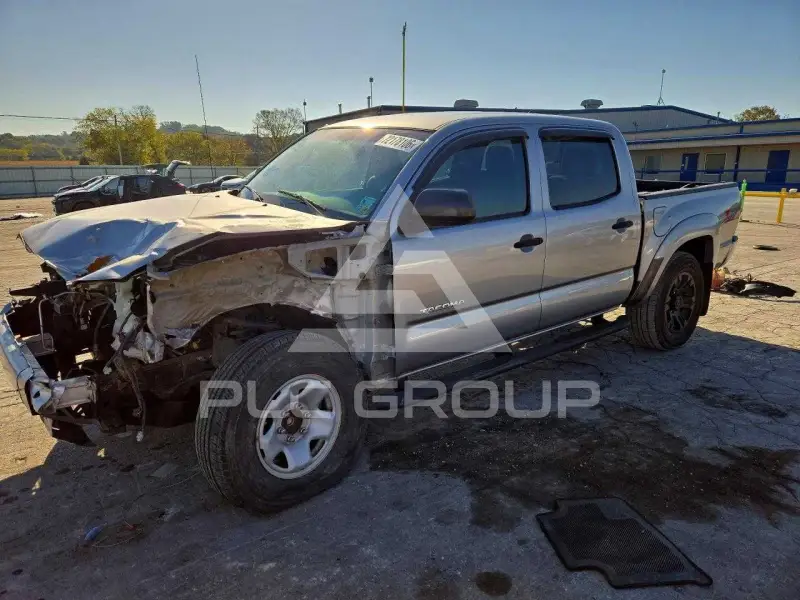 2015 Toyota TACOMA photo