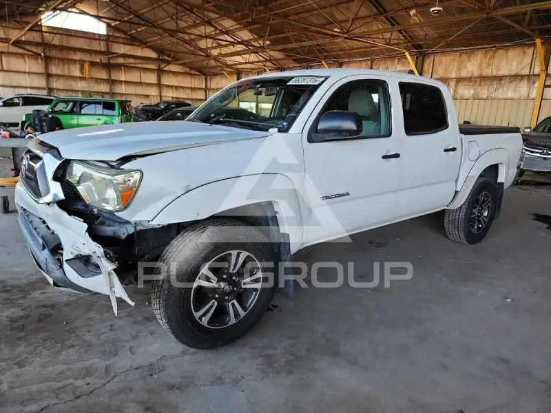 2015 Toyota TACOMA photo