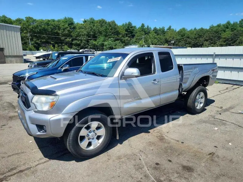 2015 Toyota TACOMA photo