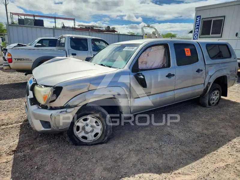 2015 Toyota TACOMA photo