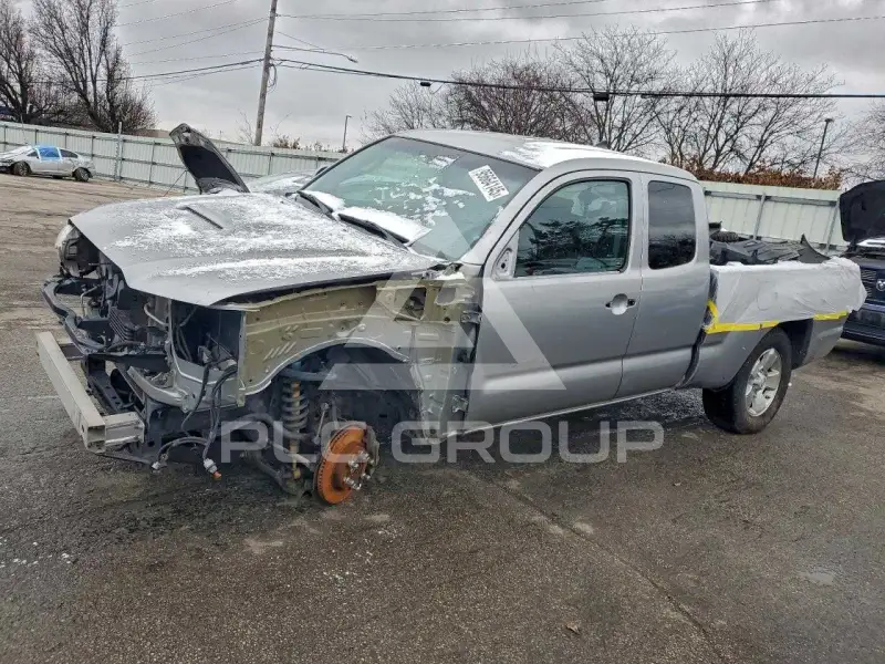 2015 Toyota TACOMA photo