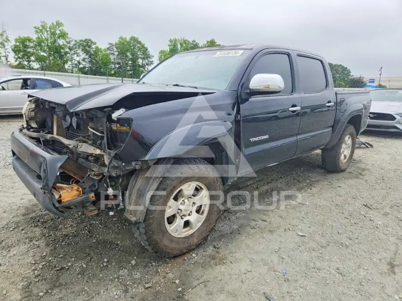 2015 Toyota TACOMA photo