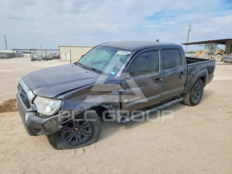 2015 Toyota TACOMA photo
