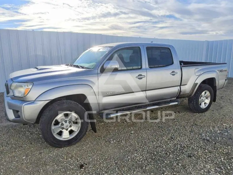 2015 Toyota TACOMA photo