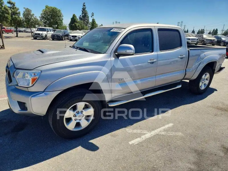 2015 Toyota TACOMA photo