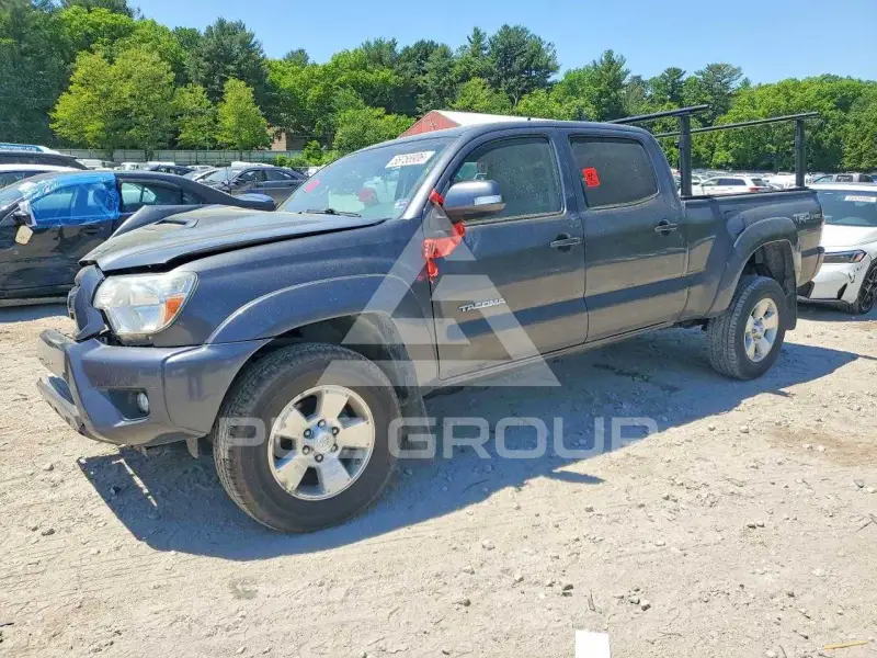 2015 Toyota TACOMA photo