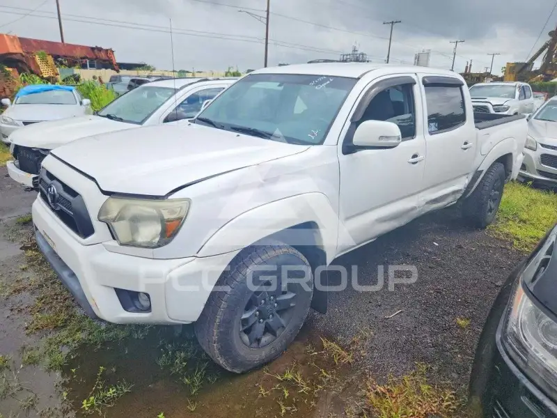 2015 Toyota TACOMA photo