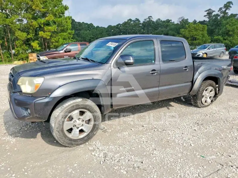 2015 Toyota TACOMA photo