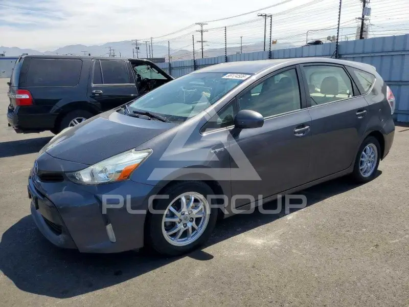 2015 Toyota PRIUS photo