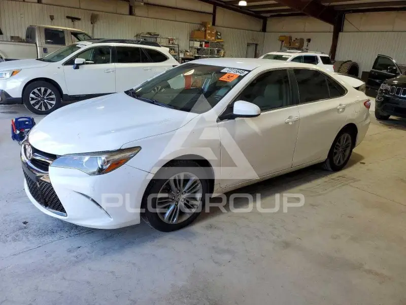 2015 Toyota CAMRY фото