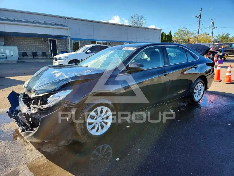 2015 Toyota CAMRY фото