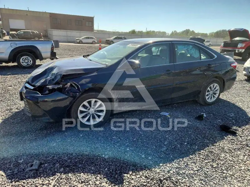 2015 Toyota CAMRY фото