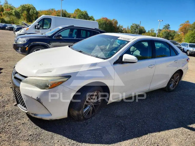 2015 Toyota CAMRY photo
