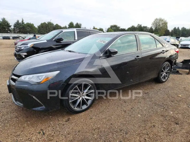 2015 Toyota CAMRY фото