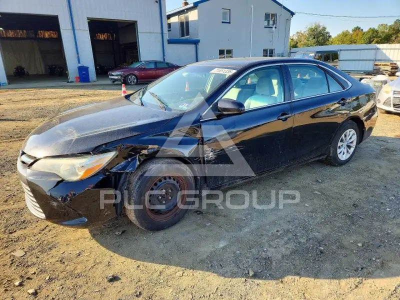2015 Toyota CAMRY фото