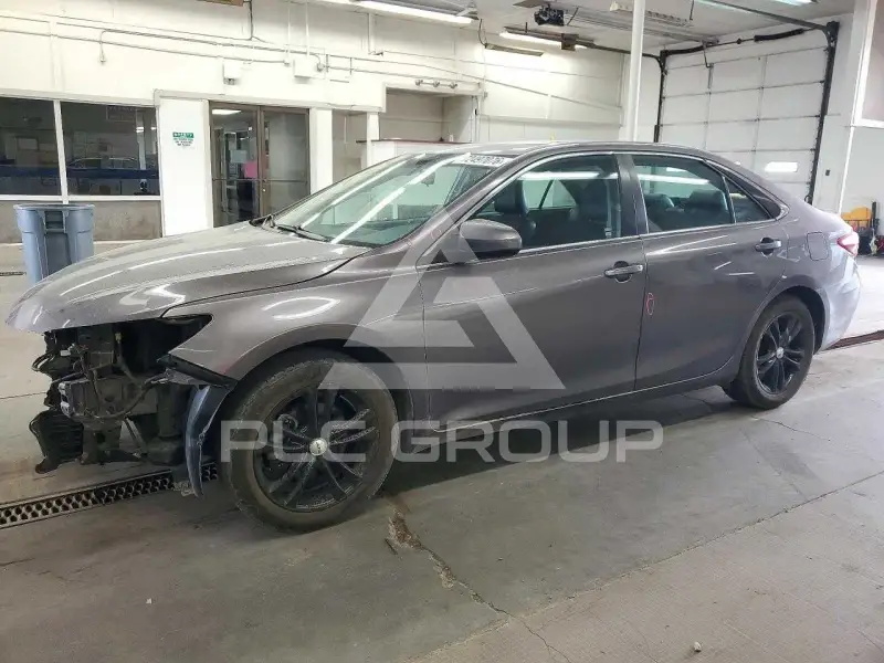 2015 Toyota CAMRY фото