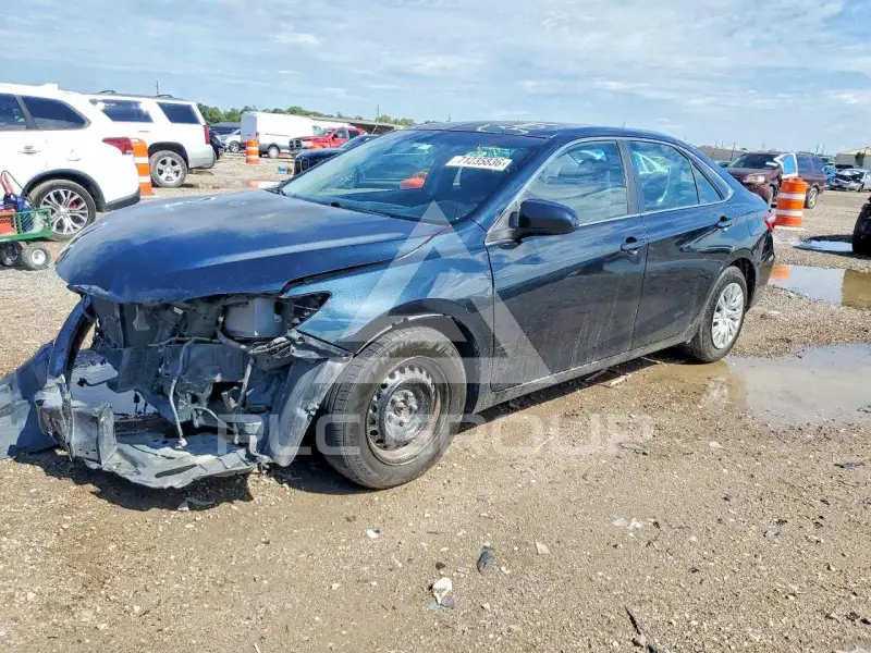 2015 Toyota CAMRY фото