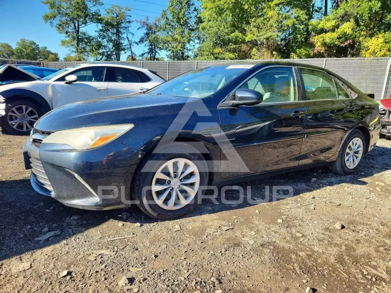 2015 Toyota CAMRY фото