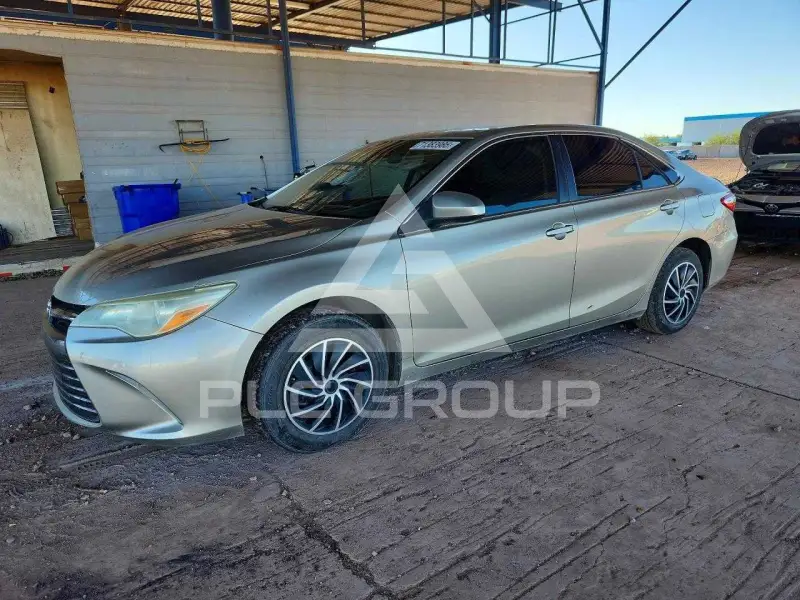 2015 Toyota CAMRY фото