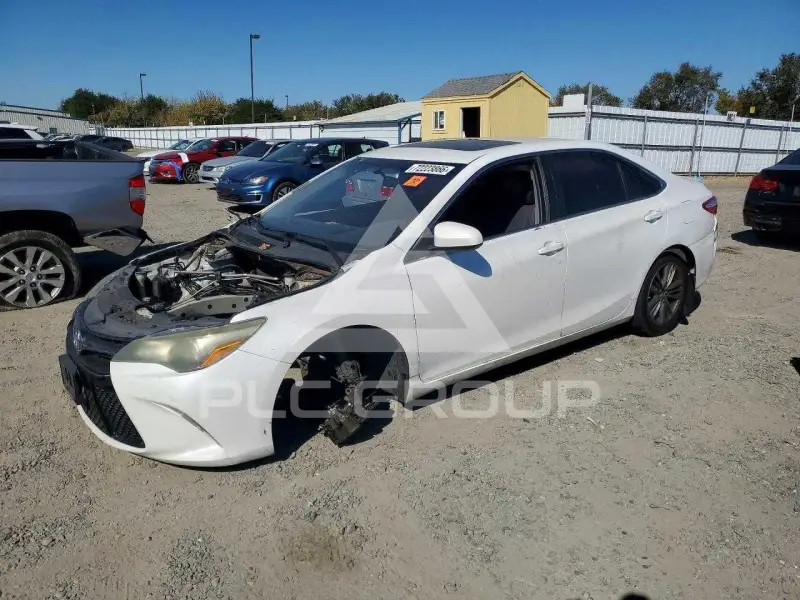2015 Toyota CAMRY фото
