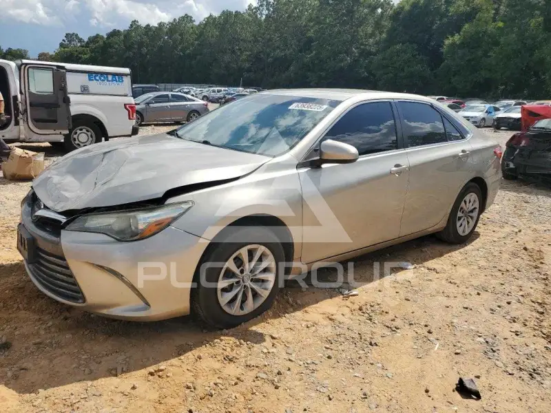 2015 Toyota CAMRY фото