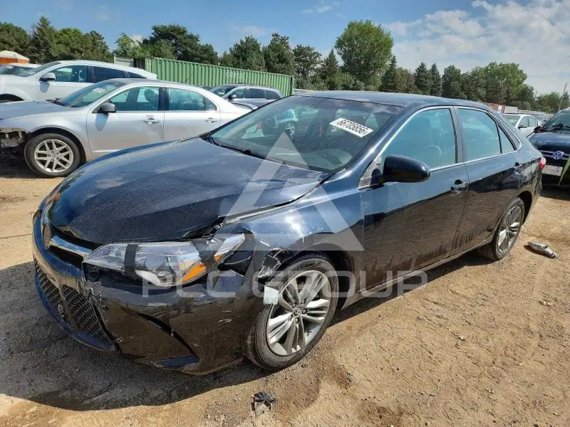 2015 Toyota CAMRY фото