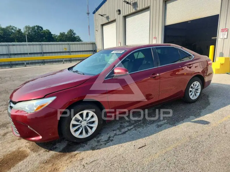 2015 Toyota CAMRY фото