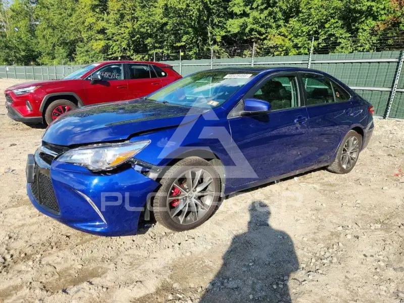 2015 Toyota CAMRY фото