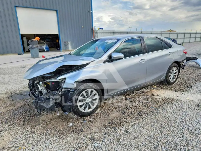 2015 Toyota CAMRY фото