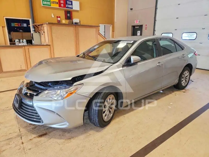 2015 Toyota CAMRY фото