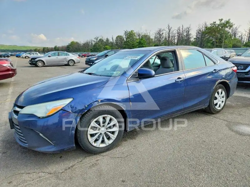 2015 Toyota CAMRY фото