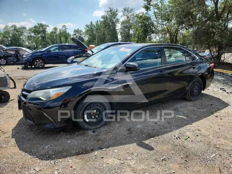 2015 Toyota CAMRY фото