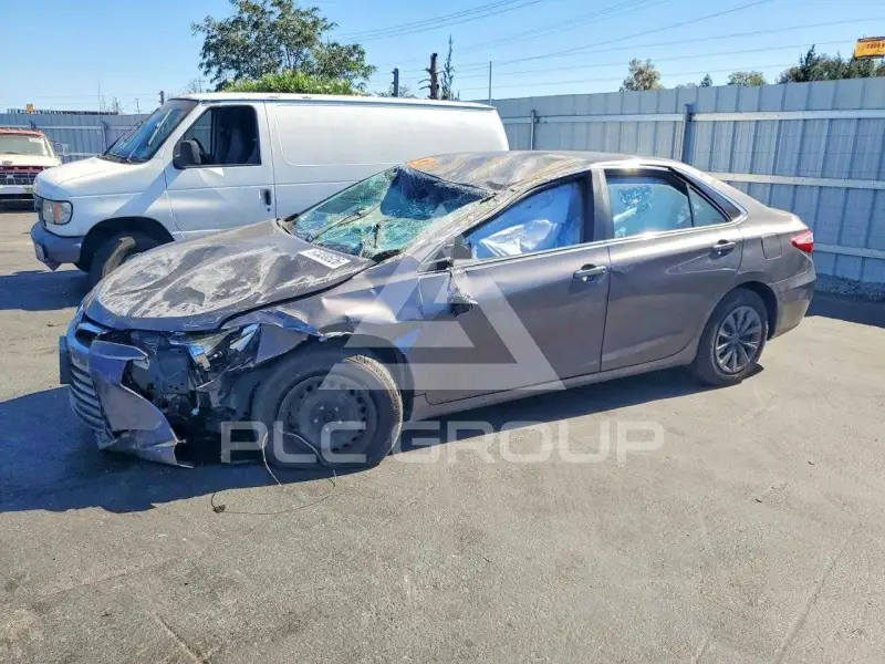 2015 Toyota CAMRY фото