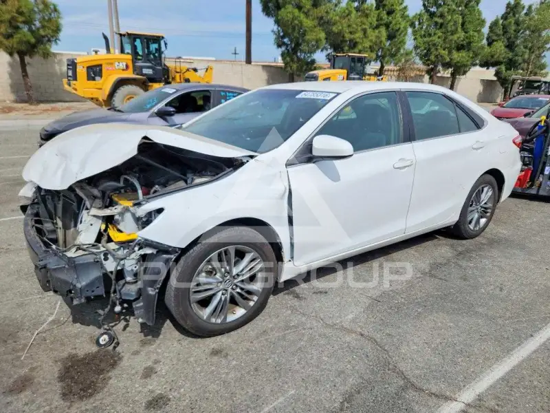 2015 Toyota CAMRY фото