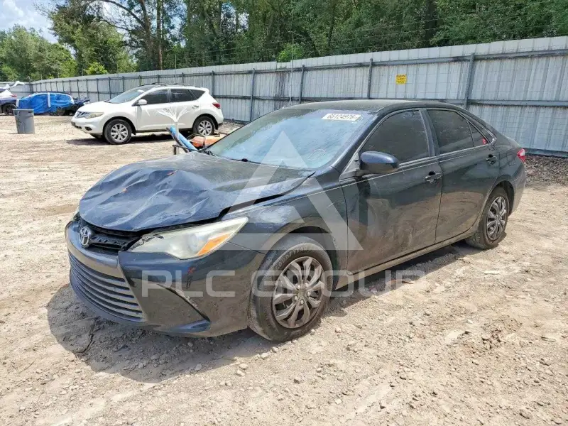 2015 Toyota CAMRY фото