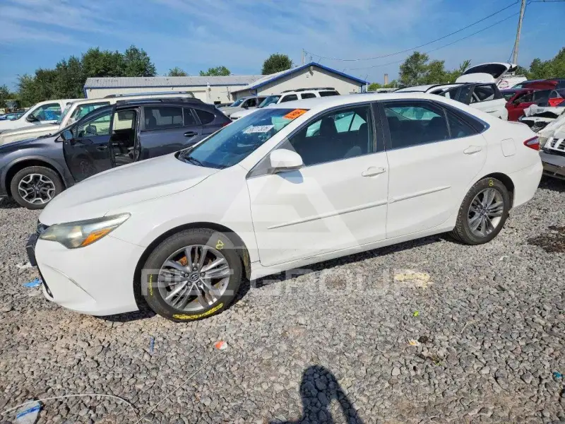 2015 Toyota CAMRY фото