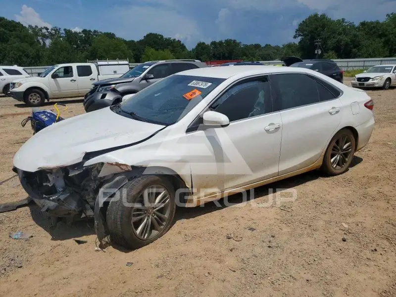2015 Toyota CAMRY фото