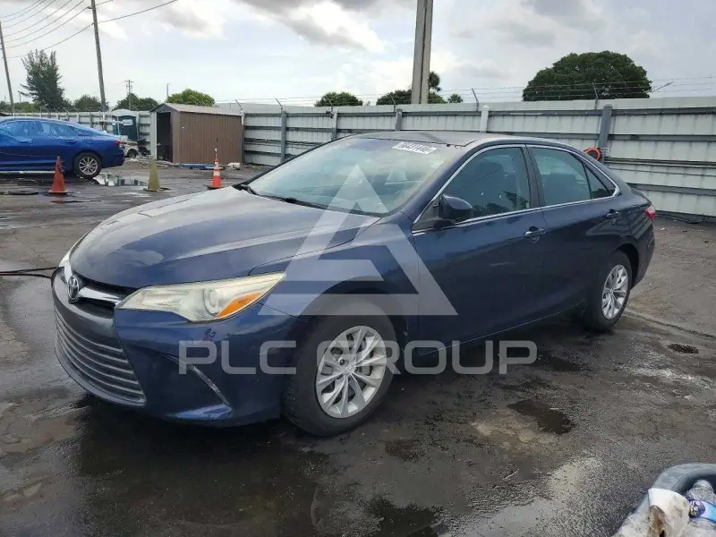 2015 Toyota CAMRY фото