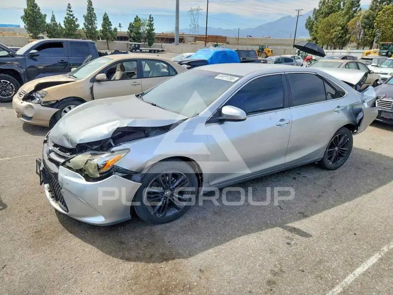 2015 Toyota CAMRY фото