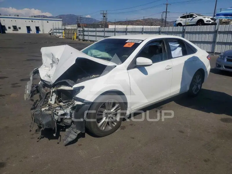 2015 Toyota CAMRY фото