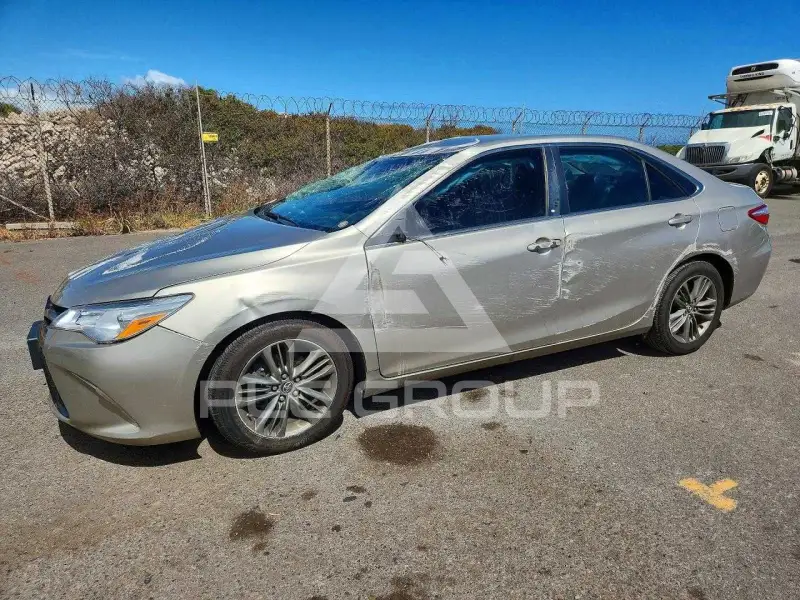 2015 Toyota CAMRY фото