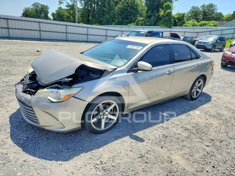 2015 Toyota CAMRY фото