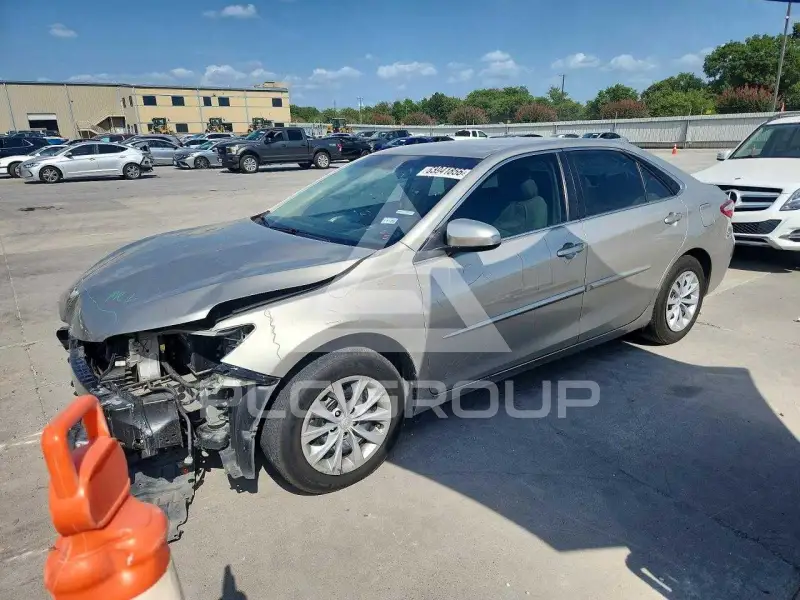 2015 Toyota CAMRY photo