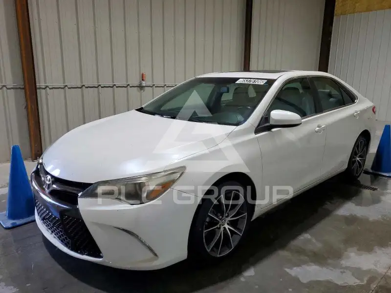 2015 Toyota CAMRY фото