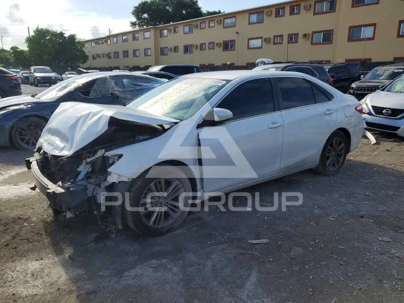 2015 Toyota CAMRY photo